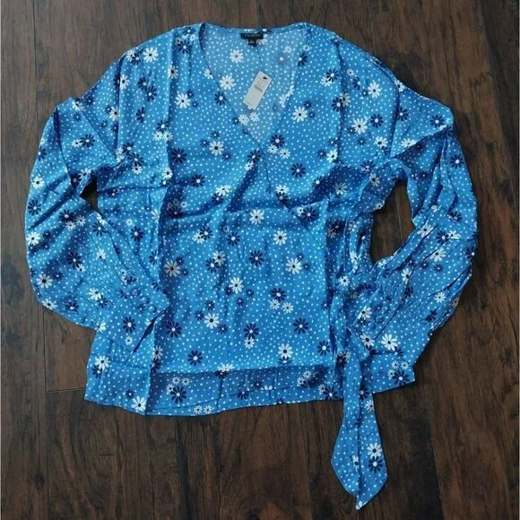 New Talbots Poet Sleeve Blue Daisy Print Wrap Top V Neck Shirt Sz L - Picture 2 of 13